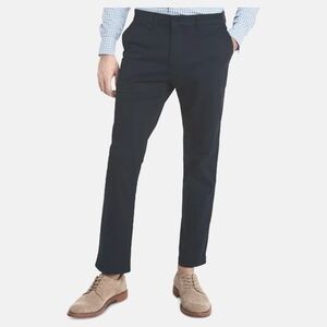 Tommy HilfigerMen's TH Flex Stretch Slim-Fit Chino Pants Gray